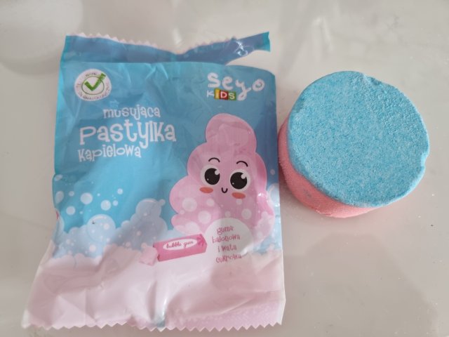 akcja denkowanie! grudzień - kosmetyki w świątecznych opakowaniach i świątecznych kolorach 🎄❄️⛄🎀🎁🎅