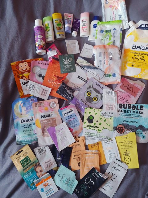 akcja denkowanie! grudzień - kosmetyki w świątecznych opakowaniach i świątecznych kolorach 🎄❄️⛄🎀🎁🎅