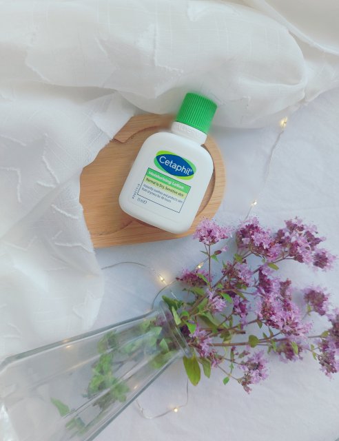 Cetaphil Balsam do twarzy i ciała, Nawilżający, Do skóry wrażliwej lub suchej, Moisturizing Lotion