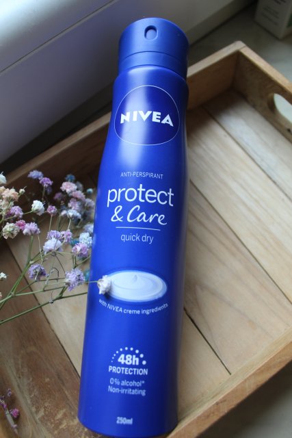 Nivea Antyperspirant w sprayu, Protect & Care