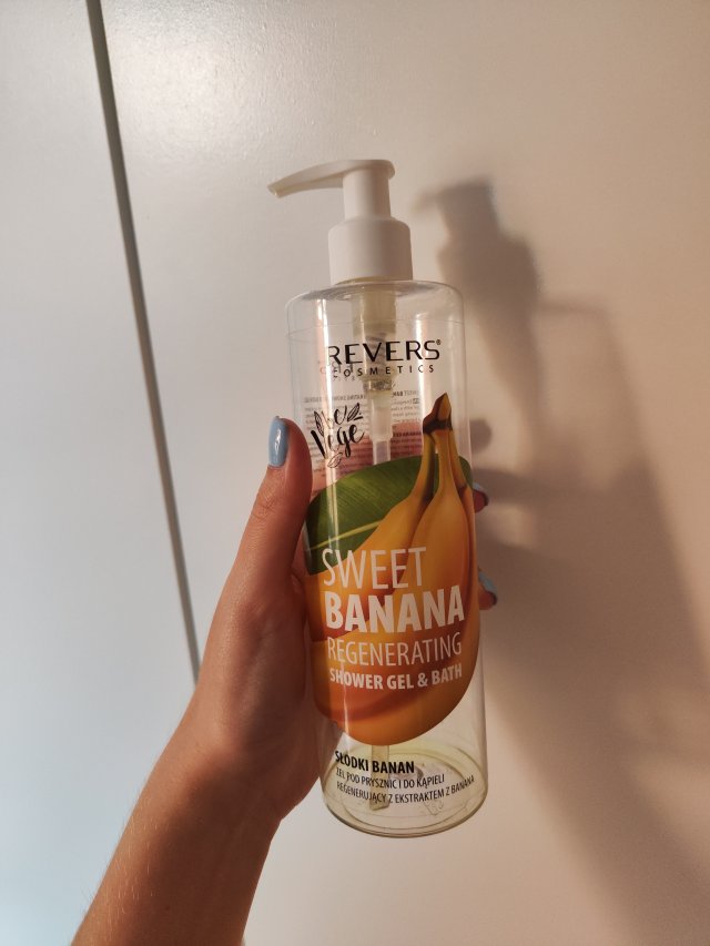 akcja denkowanie! grudzień - kosmetyki w świątecznych opakowaniach i świątecznych kolorach 🎄❄️⛄🎀🎁🎅