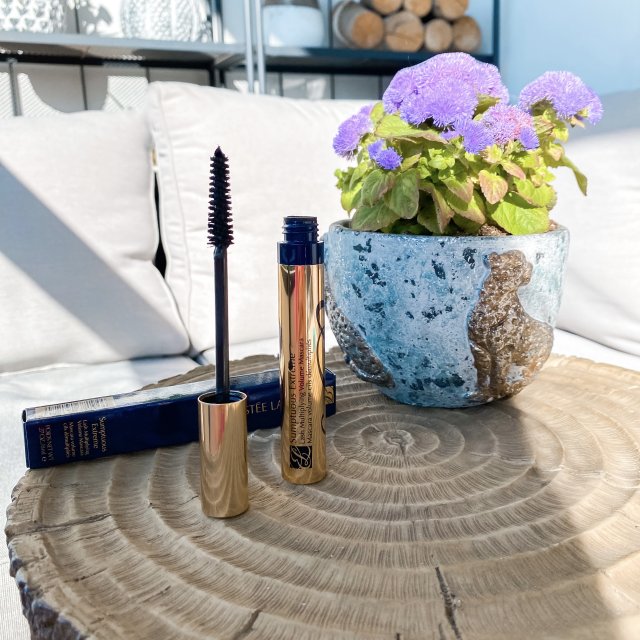 Estee Lauder Sumptuous, Extreme Lash Multiplying Volume, Tusz do rzęs, nr 01 Extreme Black