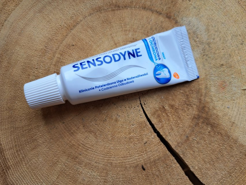 Sensodyne Pasta do zębów, Odbudowa i Ochrona, Mint