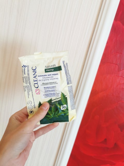 Cleanic Chusteczki do higieny intymnej, Naturals Hemp, Z ekstraktem z nasion konopi 