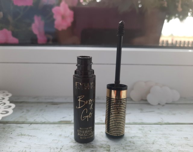 Eveline Brow&Go, Mascara do brwi z zagęszczającymi włókienkami, 02 Dark
