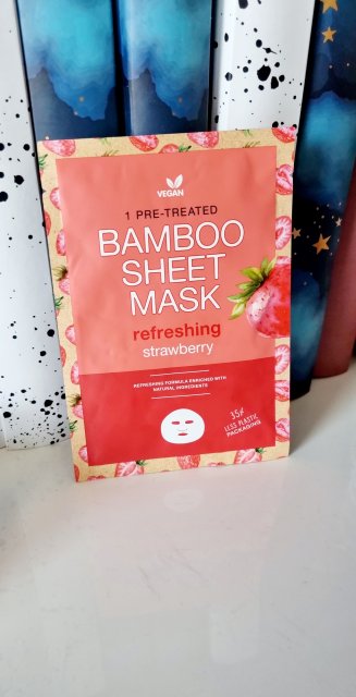 Maseczka na tkaninie truskawka odświeżenie 