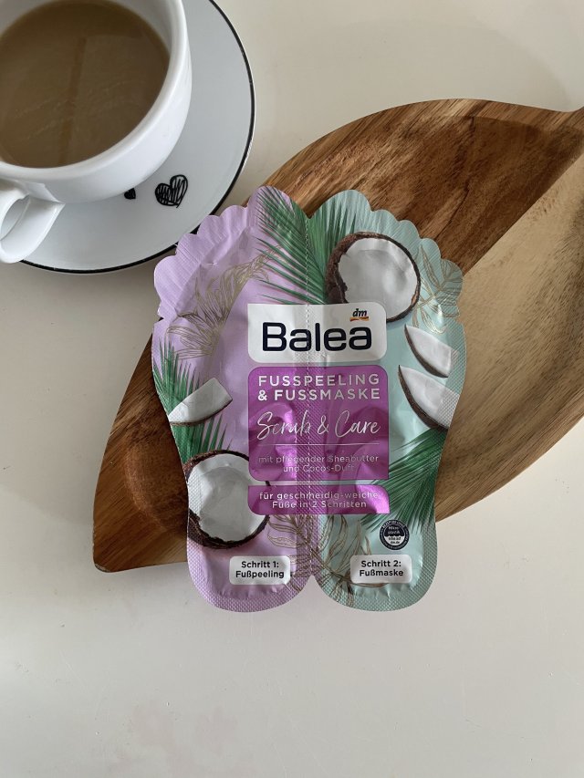 Peeling i maska do stóp o zapachu kokosa Balea