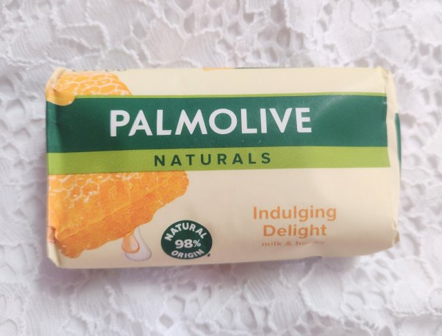 Palmolive Mydło w kostce, Indulging Delight, Milk & Honey