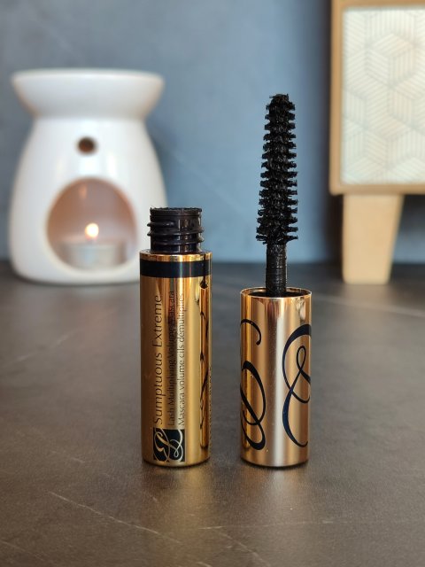 Estee Lauder Sumptuous, Extreme Lash Multiplying Volume, Tusz do rzęs, nr 01 Extreme Black