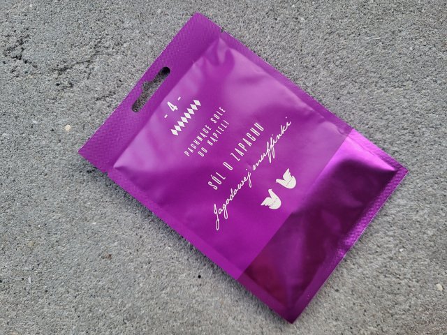 Marion Pachnące sole do kąpieli, nr 4 o zapachu jagodowej muffinki