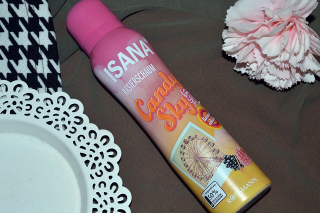 Isana Pianka do golenia, Candy Sky