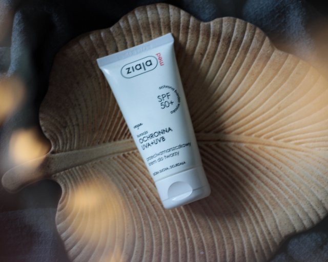 Ziaja Med, Kuracja ochronna UVA+UVB, Krem do twarzy, Przeciwzmarszczkowy, Skóra sucha i dojrzała, SPF 50+ bardzo wysoka ochrona