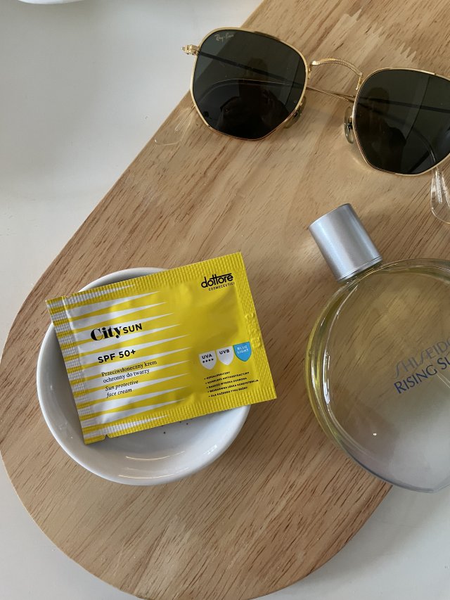 City Sun przeciwsłoneczny krem ochronny do twarzy SPF 50 dottore