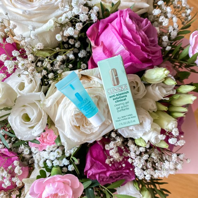 Clinique Anti-Blemish, Solutions Clinical, Żel zwalczający trądzik 