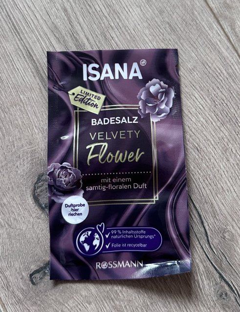 Isana Sól do kąpieli, Velvety Flower