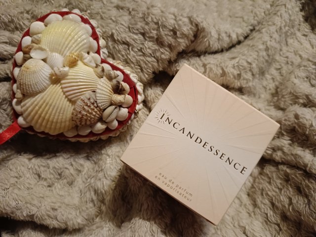 Avon Woda perfumowana, Incandessence EDP