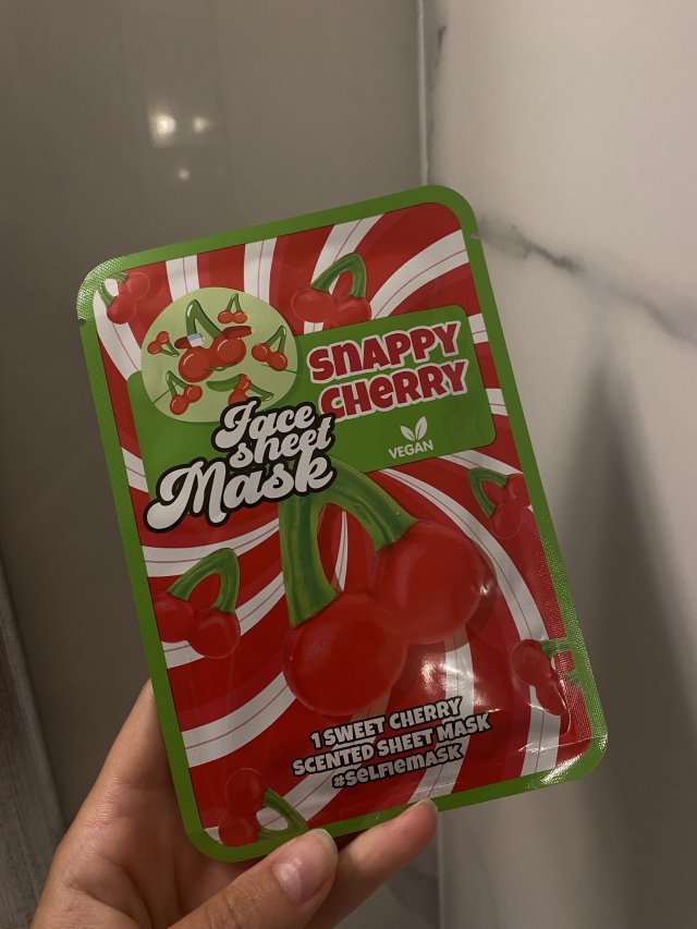 Maxbrands Marketing B.V. Face Sheet Mask, Maseczka do twarzy w płacie, Snappy Cherry