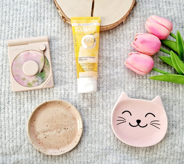 Eveline Facemed +, Peeling do twarzy, 