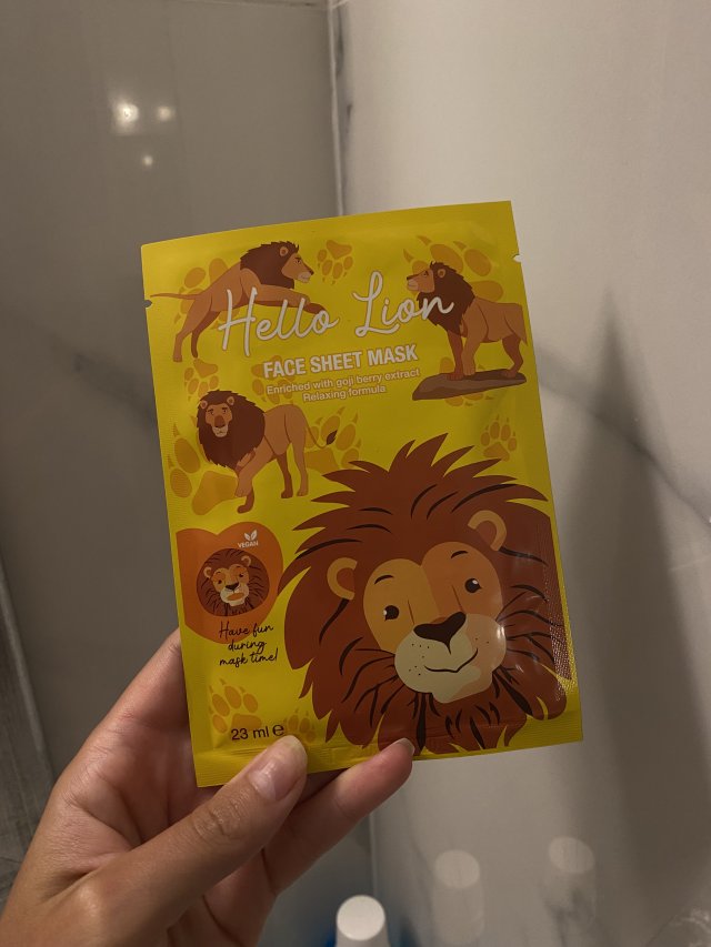 Maxbrands Marketing B.V. Maseczka do twarzy w płacie, Hello Lion, Relaksująca, z ekstraktem z jagód goji