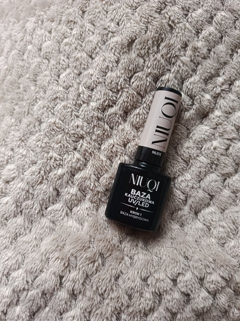 NIUQI Baza hybrydowa do paznokci, Kauczukowa, Nude