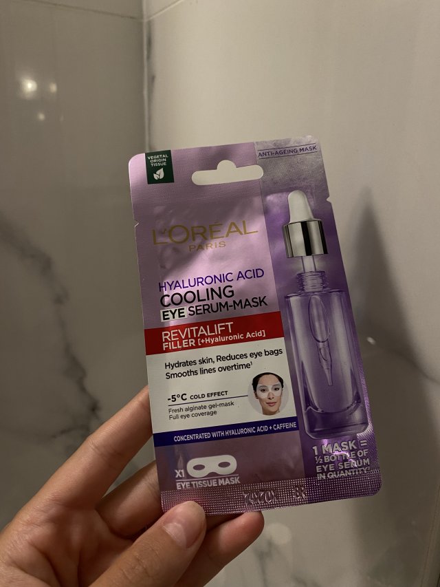 L'Oréal Revitalift, Maska-serum na okolice oczu, Filler HA, Cooling Eye Serum-Mask, Chłodząca, Z czystym kwasem hialuronowym i kofeiną
