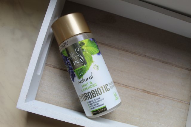 InaEssentials Hydrobiotyk, Lawenda & mięta pieprzowa, Intensywna terapia na trądzik