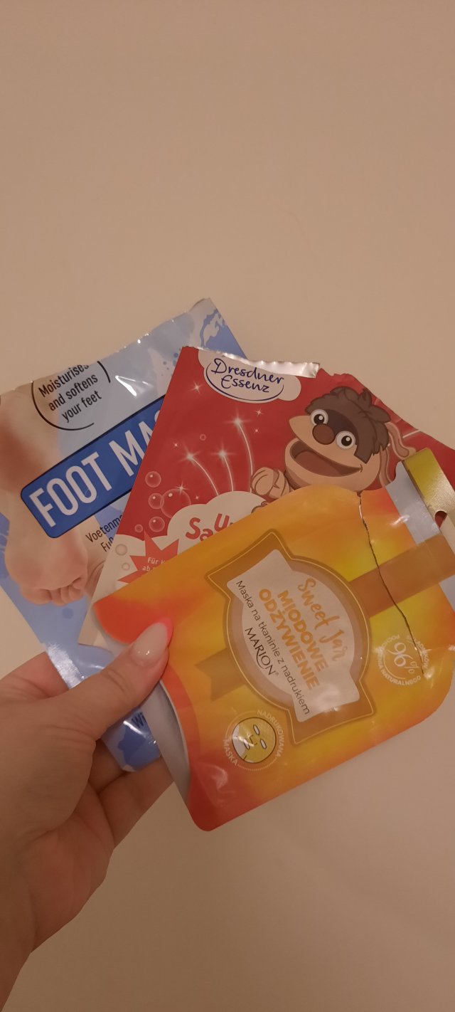 akcja denkowanie! grudzień - kosmetyki w świątecznych opakowaniach i świątecznych kolorach 🎄❄️⛄🎀🎁🎅