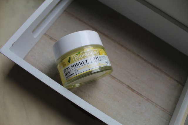 Bielenda Eco Sorbet, Krem do twarzy, Nawilżająco-rozświetlający, Sok z ananasa + kwasy AHA + witamina C