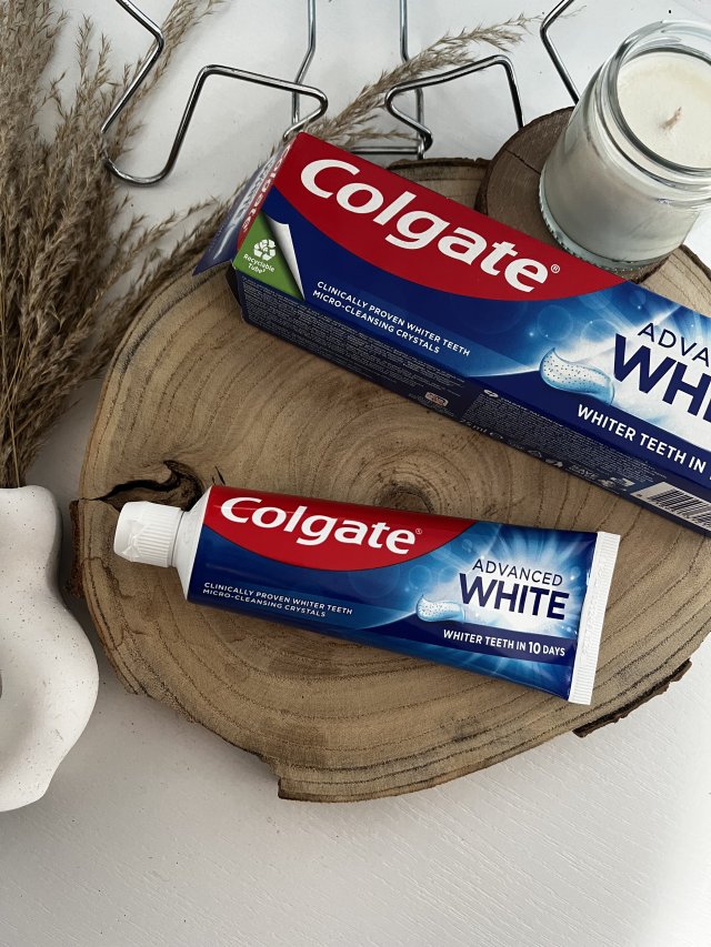 Colgate Pasta do zębów, Advanced White
