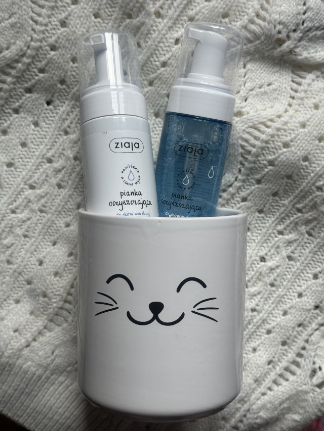 Pianki do mycia twarzy 