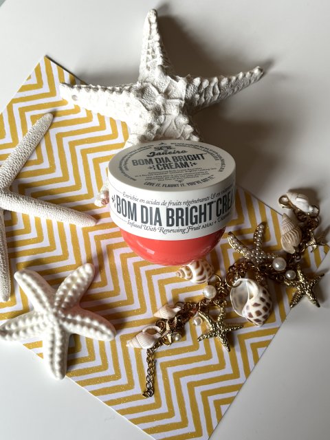 Sol de Janeiro Krem do ciała, Bom Dia Bright Cream