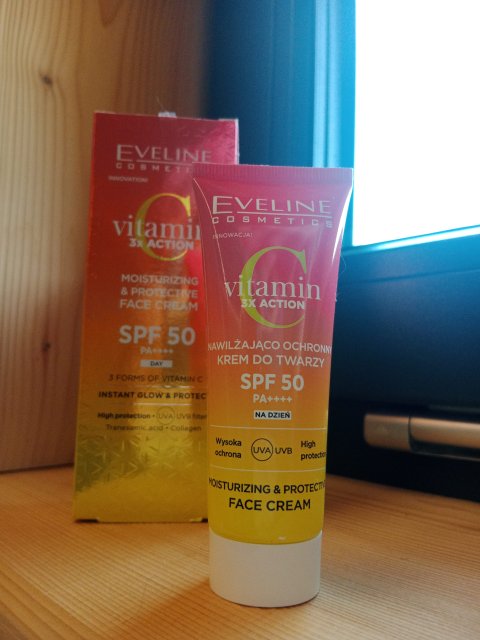 Eveline Vitamin C 3xAction, Krem do twarzy, Nawilżająco-ochronny, Na dzień, SPF 50