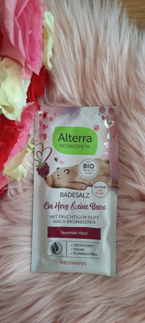 akcja denkowanie! grudzień - kosmetyki w świątecznych opakowaniach i świątecznych kolorach 🎄❄️⛄🎀🎁🎅