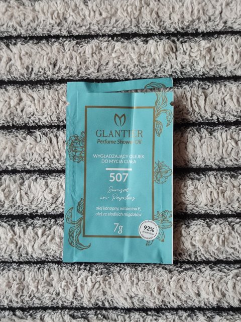 akcja denkowanie! grudzień - kosmetyki w świątecznych opakowaniach i świątecznych kolorach 🎄❄️⛄🎀🎁🎅