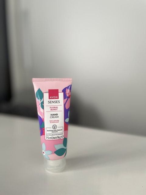 Avon Senses, Krem do rąk, Floral Burst, White Lily & Musk Scent