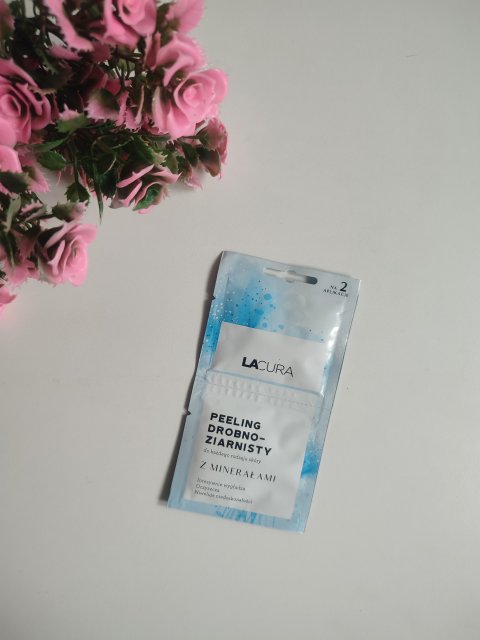 Lacura Peeling do twarzy, Z minerałami, Drobnoziarnisty, Każdy rodzaj skóry 