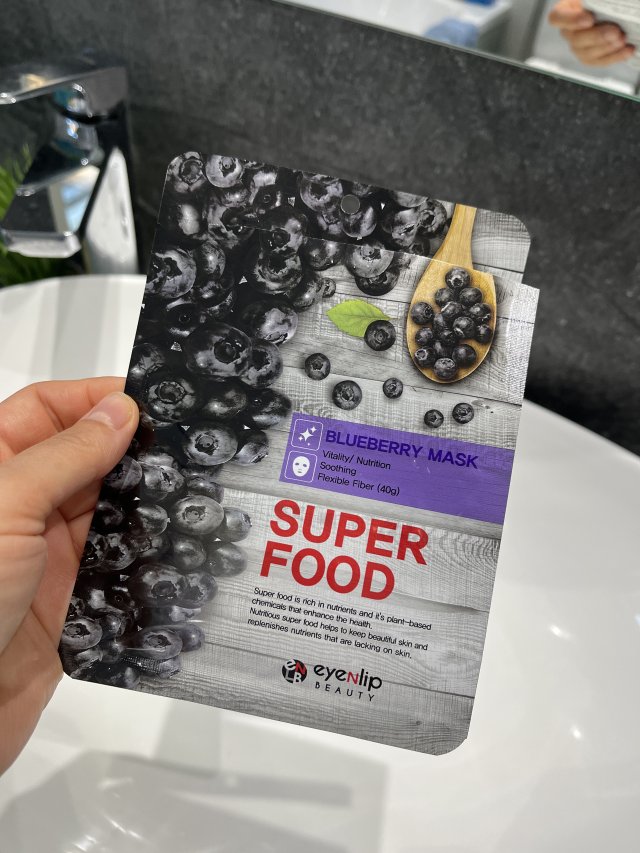 Eyenlip Beauty Maska do twarzy w płacie, SuperFood Blueberry, O działaniu odżywiającym, wygładzającym i przywracającym witalność