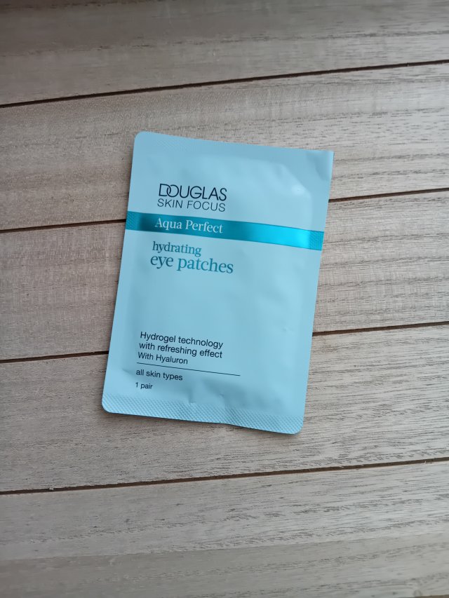 akcja denkowanie! grudzień - kosmetyki w świątecznych opakowaniach i świątecznych kolorach 🎄❄️⛄🎀🎁🎅