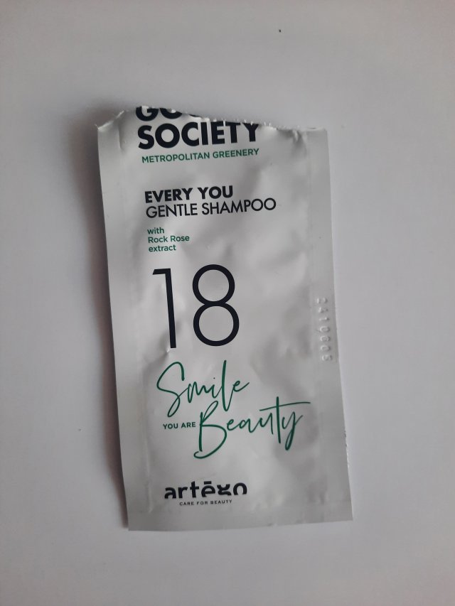 akcja denkowanie! grudzień - kosmetyki w świątecznych opakowaniach i świątecznych kolorach 🎄❄️⛄🎀🎁🎅