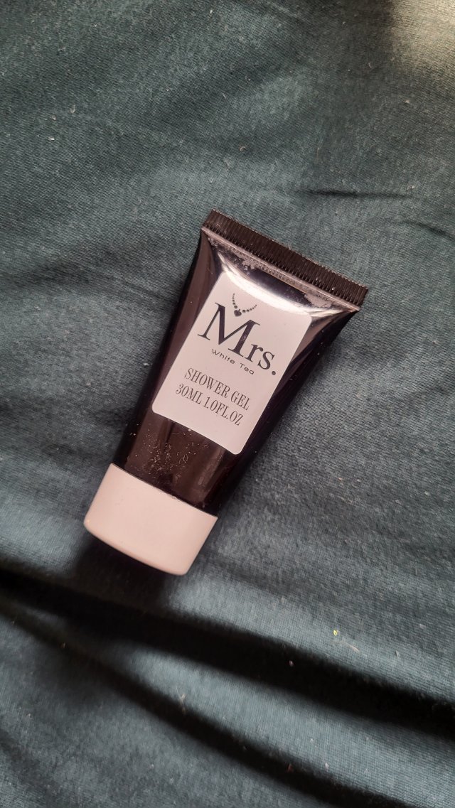 akcja denkowanie! grudzień - kosmetyki w świątecznych opakowaniach i świątecznych kolorach 🎄❄️⛄🎀🎁🎅