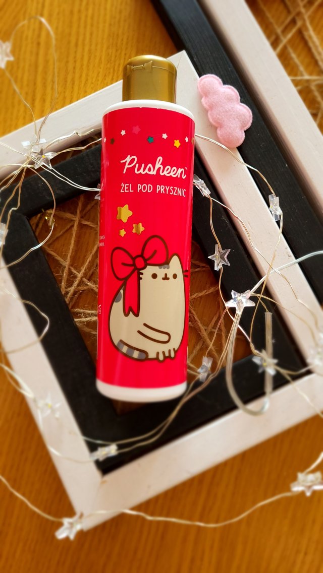 Aura Distribution Żel pod prysznic, Pusheen