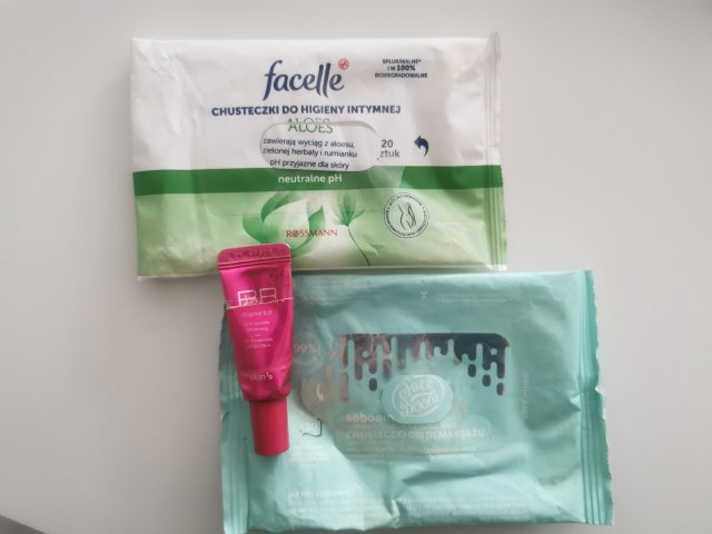 akcja denkowanie! grudzień - kosmetyki w świątecznych opakowaniach i świątecznych kolorach 🎄❄️⛄🎀🎁🎅