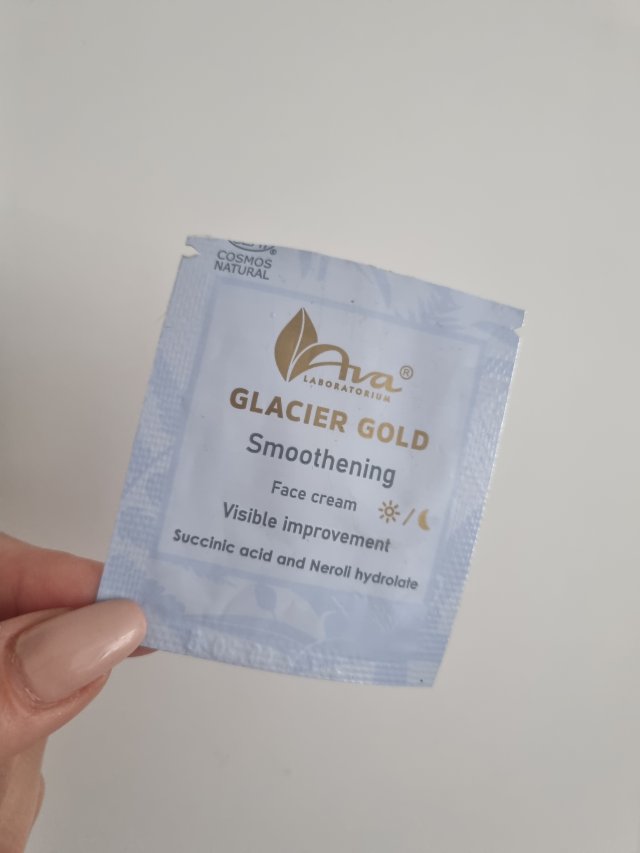 akcja denkowanie! grudzień - kosmetyki w świątecznych opakowaniach i świątecznych kolorach 🎄❄️⛄🎀🎁🎅