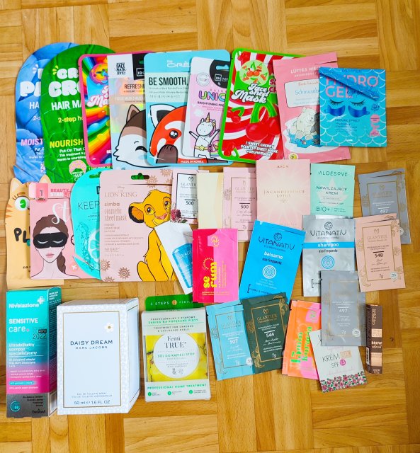 akcja denkowanie! grudzień - kosmetyki w świątecznych opakowaniach i świątecznych kolorach 🎄❄️⛄🎀🎁🎅