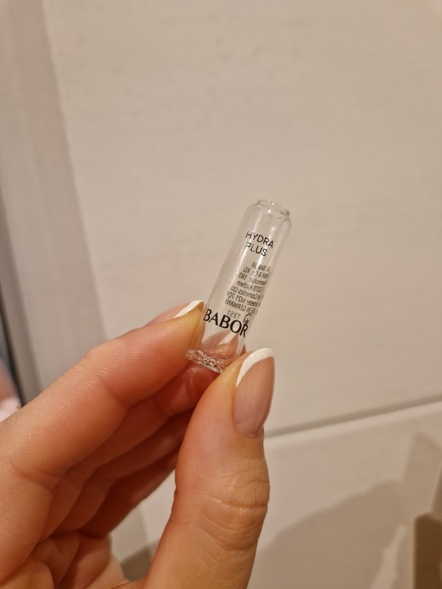 Denkowanie część druga :) Grudzień, kosmetyki w świątecznych opakowaniach lub w świątecznych kolorach: czerwonym, zielonym i złotym 