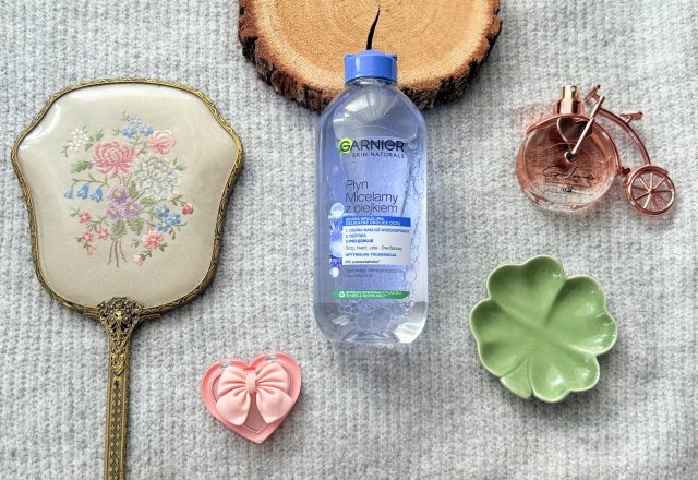 Garnier Skin Naturals, Płyn micelarny do demakijażu, Z olejkiem i z ekstraktem z bławatka