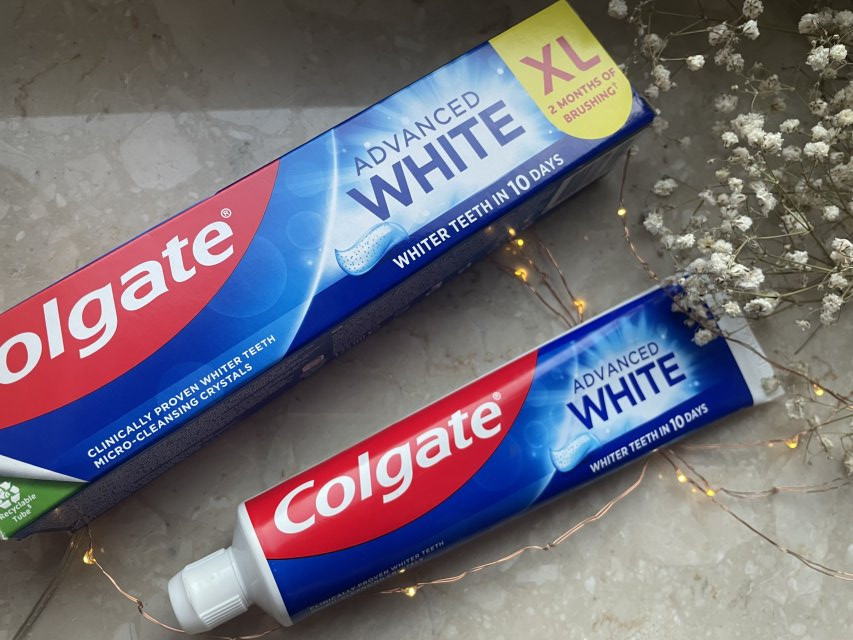 Colgate Pasta do zębów, Advanced White