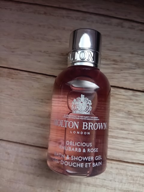 Molton Brown Żel pod prysznic, Delicious Rhubarb & Rose