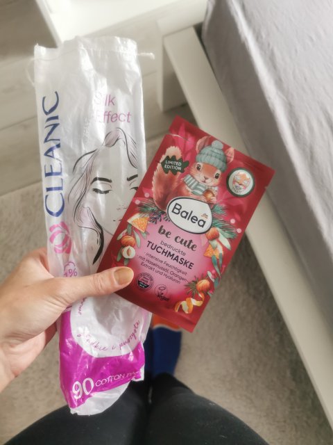 Denkowanie część druga :) Grudzień, kosmetyki w świątecznych opakowaniach lub w świątecznych kolorach: czerwonym, zielonym i złotym 