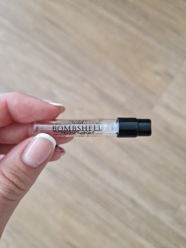 Denkowanie część druga :) Grudzień, kosmetyki w świątecznych opakowaniach lub w świątecznych kolorach: czerwonym, zielonym i złotym 